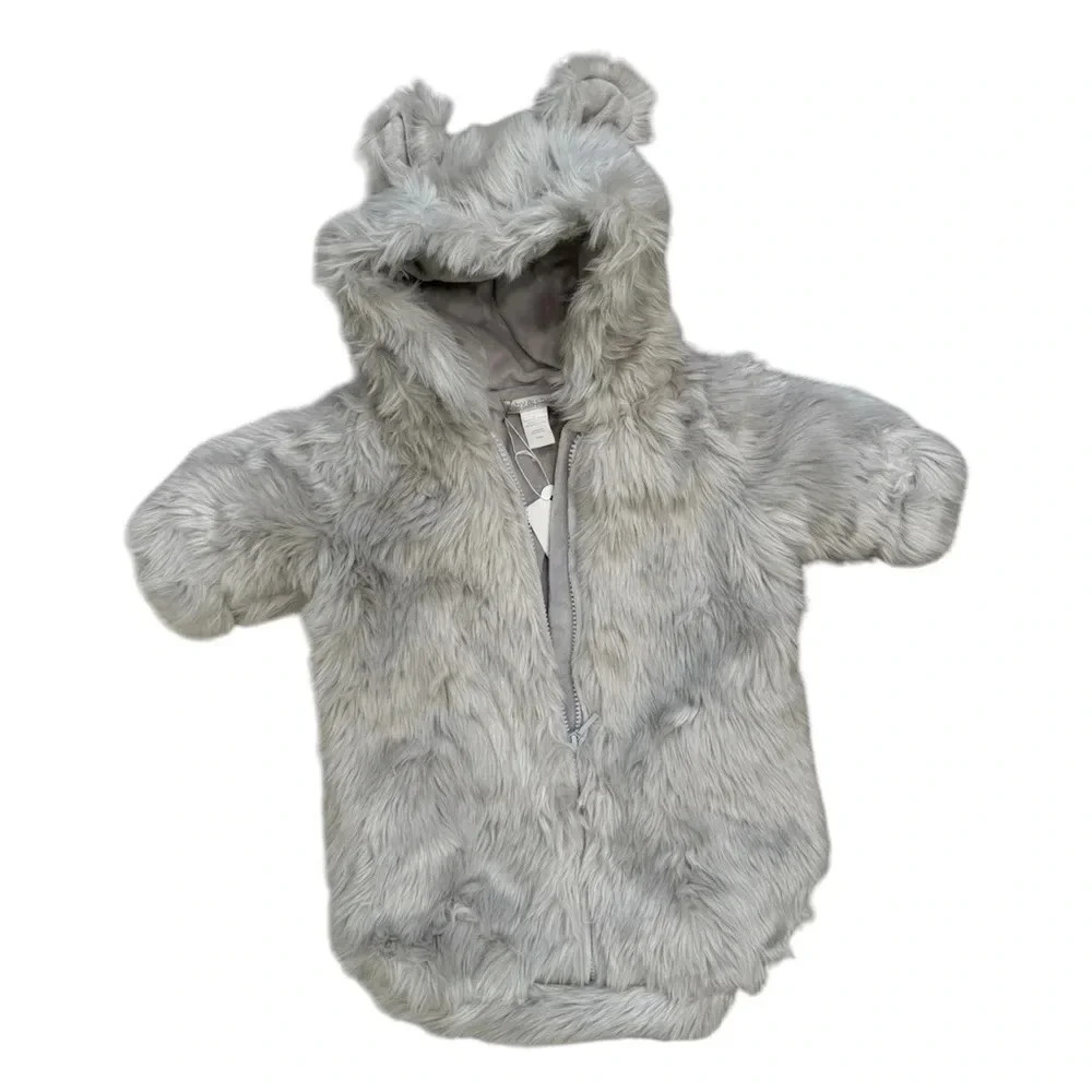 New Restoration Hardware Luxe Fur Grey Fox
Bunting, size 6 month
